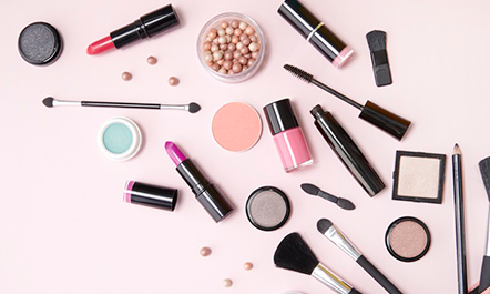 Dicas de produtos de beleza similares que vão te ajudar a economizar